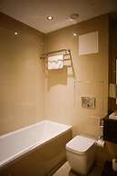 The Airlink Hotel London Heathrow