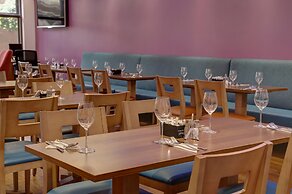 The Airlink Hotel London Heathrow