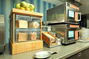 Home2 Suites by Hilton Erie, PA