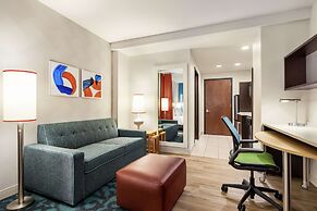 Home2 Suites by Hilton NY Long Island City/Manhattan View
