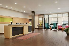 Home2 Suites by Hilton NY Long Island City/Manhattan View