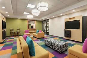 Home2 Suites by Hilton NY Long Island City/Manhattan View