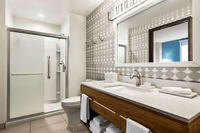 Home2 Suites by Hilton NY Long Island City/Manhattan View