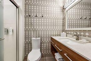 Home2 Suites by Hilton NY Long Island City/Manhattan View