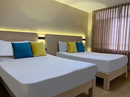Acuario Hotel & Suites