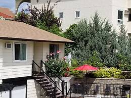 Osoyoos Lakeview Inn & Suites