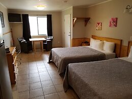 Osoyoos Lakeview Inn & Suites