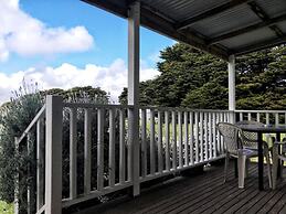 Twelve Apostles Motel & Country Retreat