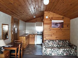 Twelve Apostles Motel & Country Retreat