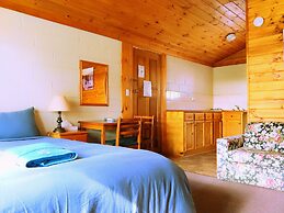 Twelve Apostles Motel & Country Retreat