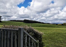 Twelve Apostles Motel & Country Retreat