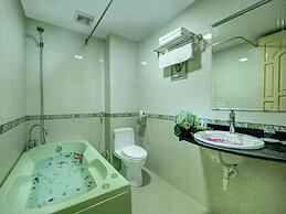 Diamond Legend Hotel