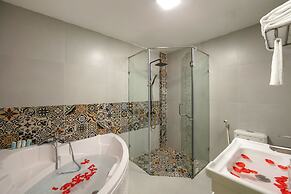 Diamond Legend Hotel