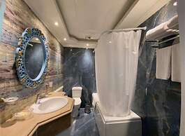 Windsor Palace Luxury Heritage Hotel Since 1906 by Paradise Inn Group
