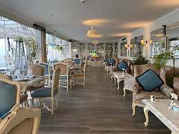 Windsor Palace Luxury Heritage Hotel Since 1906 by Paradise Inn Group