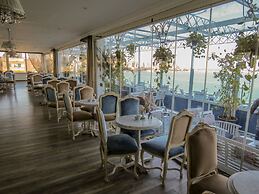 Windsor Palace Luxury Heritage Hotel Since 1906 by Paradise Inn Group