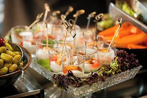 Golden Tulip Dammam Corniche Hotel