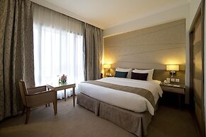 Golden Tulip Dammam Corniche Hotel