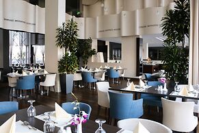 Golden Tulip Dammam Corniche Hotel