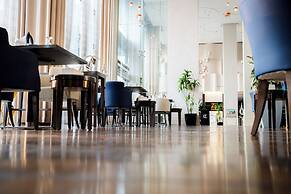 Golden Tulip Dammam Corniche Hotel