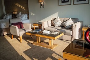 Golden Tulip Dammam Corniche Hotel