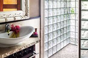 Rumours Luxury Villas & Spa