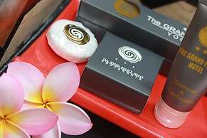 The GRAND PALACE Hotel - YOGYAKARTA