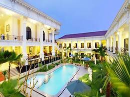 The GRAND PALACE Hotel - YOGYAKARTA
