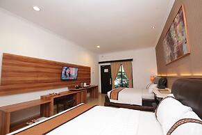 The GRAND PALACE Hotel - YOGYAKARTA