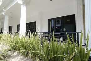 The GRAND PALACE Hotel - YOGYAKARTA