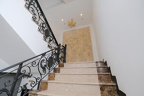 The GRAND PALACE Hotel - YOGYAKARTA