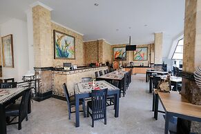 The GRAND PALACE Hotel - YOGYAKARTA