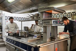 La Ferme Blanche, The Originals Relais