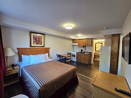 Sahara Courtyard Inn