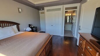 Sahara Courtyard Inn