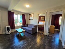 Sahara Courtyard Inn