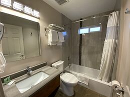 Sahara Courtyard Inn