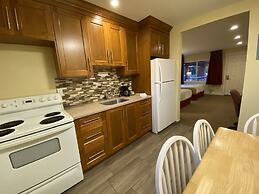 Sahara Courtyard Inn