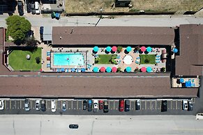 Sahara Courtyard Inn