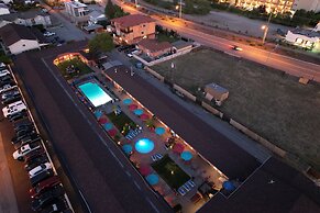 Sahara Courtyard Inn