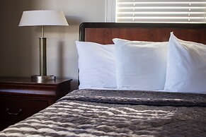 Riptide Oceanfront Hotel