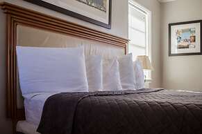 Riptide Oceanfront Hotel