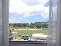 Quest Breakfast Creek