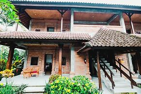 Sri Aksata Ubud Resort