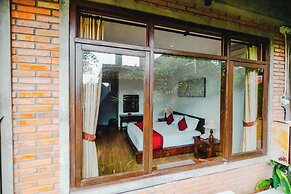 Sri Aksata Ubud Resort