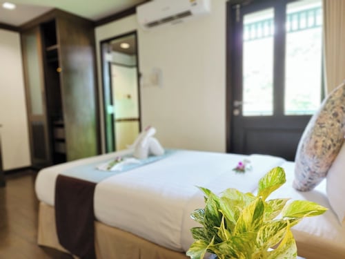 Lanta Mermaid Boutique House