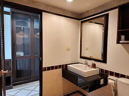 Lanta Mermaid Boutique House