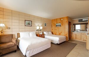 Half Moon Motel & Cottages