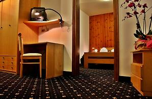TH San Pellegrino Monzoni Hotel