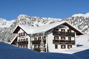 TH San Pellegrino Monzoni Hotel